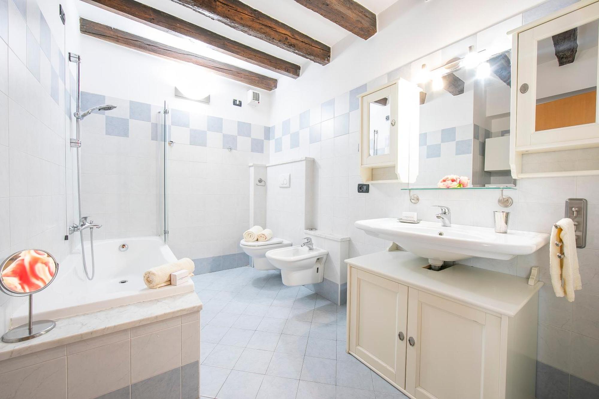 Casa Azzurra 150Mt From Lake - Happy Rentals Riva del Garda Exteriör bild